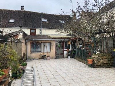 Maison Briarde A VENDRE - ROZAY EN BRIE - 165.8 m2 - 263000 €