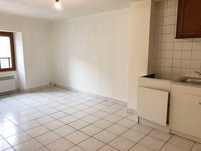 APPARTEMENT T2 A LOUER - CHAUMES EN BRIE centre ville - 34,82 m2 - 605 € charges comprises par mois