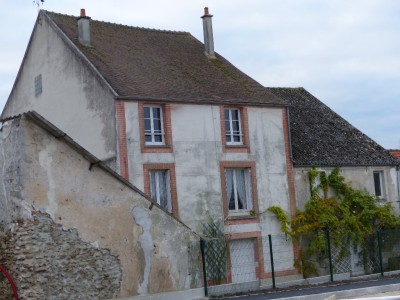 MAISON A VENDRE - ROZAY EN BRIE - 250 m2 - 250000 €