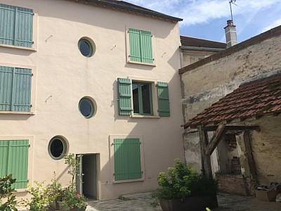 APPARTEMENT T3 A LOUER - ROZAY EN BRIE CENTRE VILLE - 56.75 m2 - 675 € charges comprises par mois