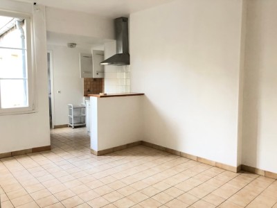 APPARTEMENT T2 A LOUER - ROZAY EN BRIE - 39.84 m2 - 535 € charges comprises par mois