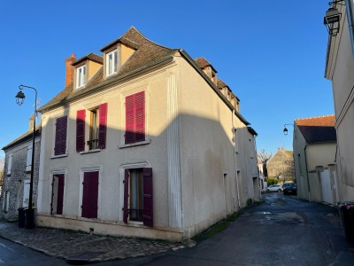 Immeuble avec 3 appartements  ( F3 ) A VENDRE - ROZAY EN BRIE - 222.02 m2 - 345000€