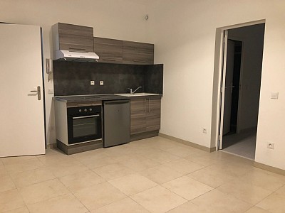 APPARTEMENT T2 A LOUER - MORMANT - 30.15 m2 - 590�&euro; charges comprises par mois