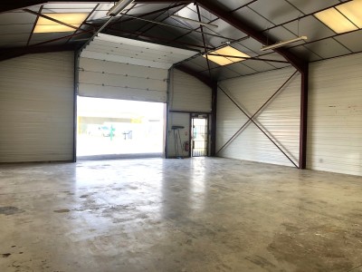 ENTREPOT A LOUER - AMILLIS - 160 m2 - 1 200 € HC et HT par mois