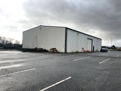 ENTREPOT A LOUER - REBAIS - 536 m2 - 3�200�&euro; HC et HT par mois