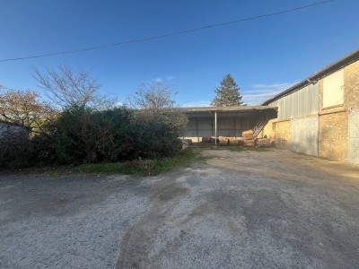 B�timents A VENDRE - JOUY LE CHATEL - 300 m2 - 350�000�&euro;