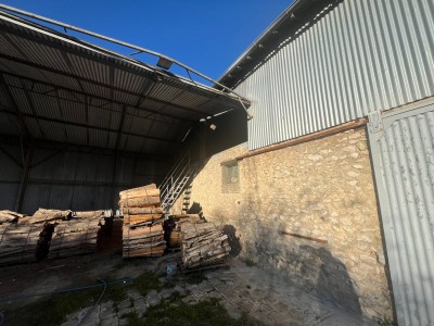 B�timents A VENDRE - JOUY LE CHATEL - 300 m2 - 350�000�&euro;