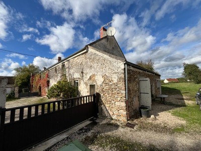 Corps de ferme - LE PLESSIS FEU AUSSOUX - 170 m2 - VENDU