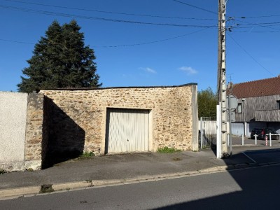 GARAGE A VENDRE - FAREMOUTIERS - 109 000 €