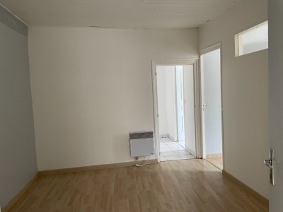 IMMEUBLE A VENDRE - JOUY LE CHATEL - 217 m2 - 238000€