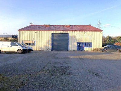 LOCAL D ACTIVITE A LOUER - AMILLIS - 561 m2 - 3 700 € HC et HT par mois