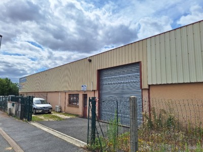 LOCAL D ACTIVITE A LOUER - ROZAY EN BRIE - 271.6 m2 - 1413€ HC et HT par mois
