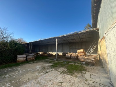LOCAL D ACTIVITE A VENDRE - JOUY LE CHATEL - 800 m2 - 350�000�&euro; 