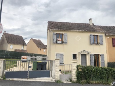 MAISON A LOUER - LA FERTE GAUCHER - 89.85 m2 - 860 € charges comprises par mois
