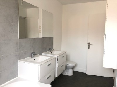 MAISON A LOUER - LA FERTE GAUCHER - 89.85 m2 - 860 € charges comprises par mois