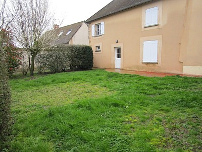 MAISON A LOUER - MORMANT - 178.64 m2 - 1 300 € charges comprises par mois