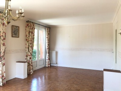 MAISON A LOUER - ST BRICE - 88.82 m2 - 980€ charges comprises par mois