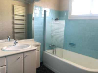 MAISON A LOUER - ST BRICE - 88.82 m2 - 980€ charges comprises par mois
