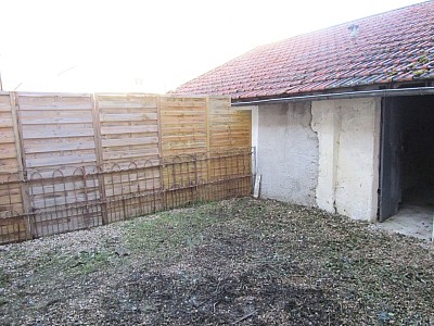 Maison de ville A LOUER - VILLENEUVE LE COMTE CENTRE VILLE - 69.78 m2 - 938€ charges comprises par mois