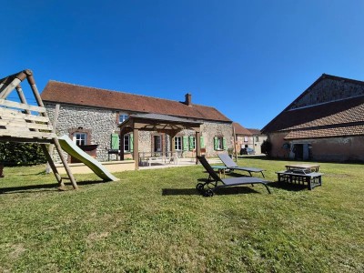 MAISON A VENDRE - BANNOST VILLEGAGNON - 231.9 m2 - 499900€