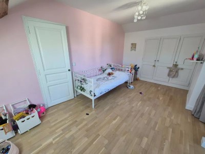 MAISON A VENDRE - BANNOST VILLEGAGNON - 231.9 m2 - 499900€