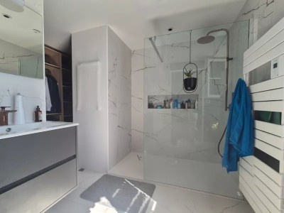 MAISON A VENDRE - BANNOST VILLEGAGNON - 231.9 m2 - 499900€