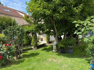 Maison Briarde Rurale A VENDRE - BERNAY VILBERT Centre du village - 200 m2 - 480�000�&euro;