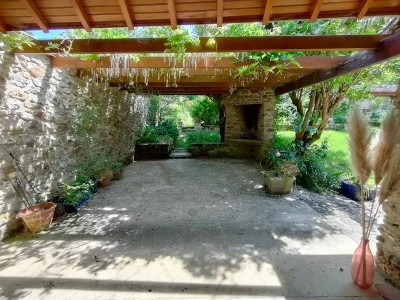 MAISON A VENDRE - BERNAY VILBERT - 197 m2 - 376000€