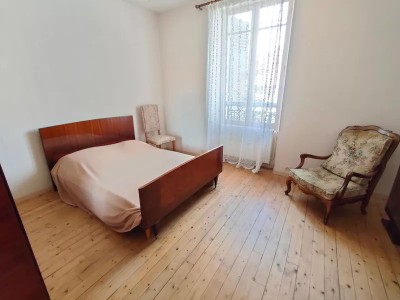 MAISON A VENDRE - BERNAY VILBERT - 197 m2 - 376000€