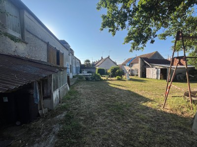 MAISON A VENDRE - BETON BAZOCHES HAMEAU DE FORTAIL - 158 m2 - 199000€
