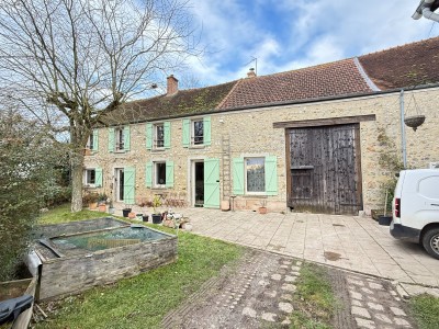 Maison Briarde A VENDRE - BETON BAZOCHES - 150 m2 - 229 000 €