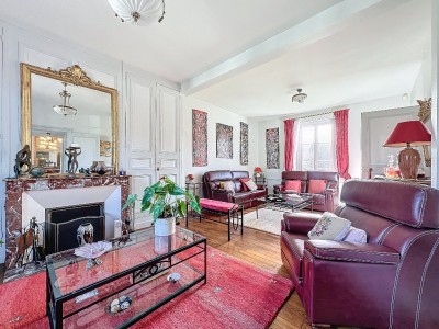 MAISON A VENDRE - JOUY SUR MORIN - 214 m2 - 468000€