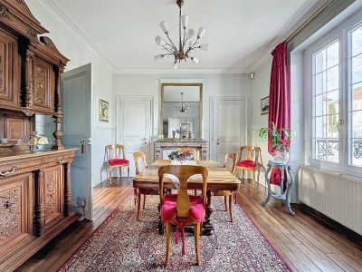 MAISON A VENDRE - JOUY SUR MORIN - 214 m2 - 468000€