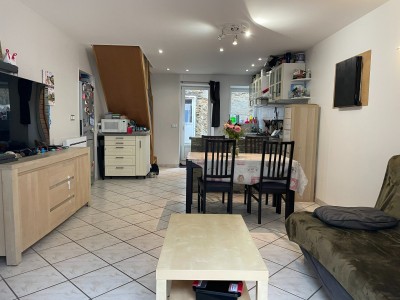 Maison de ville rurale - COURPALAY centre village - 75 m2 - VENDU