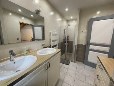 Maison de ville rurale - COURPALAY centre village - 75 m2 - VENDU