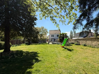 Maison briarde avec piscine A VENDRE - COURPALAY - 176 m2 - 379 000 &euro;