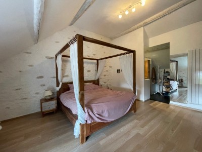 MAISON A VENDRE - CUCHARMOY - 237 m2 - 375 000 €