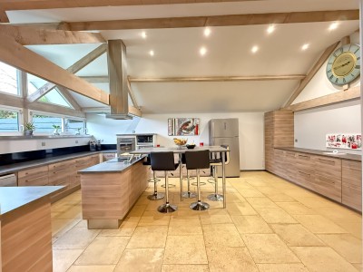 Maison traditionnelle A VENDRE - FAREMOUTIERS - 225 m2 - 447�000�&euro;