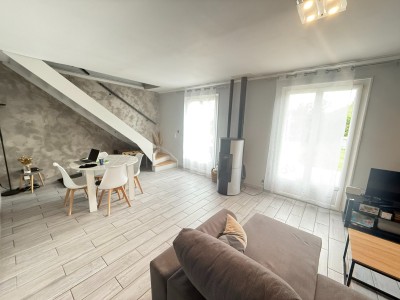 Maison traditionnelle A VENDRE - FONTAINS - 108 m2 - 253 000 &euro;