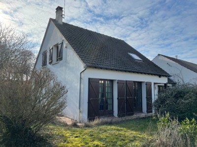 maison traditionnelle A VENDRE - JOUY LE CHATEL - 125 m2 - 269000 €