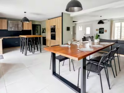 MAISON TRADITIONNELLE A VENDRE - LE PLESSIS FEU AUSSOUX - 158 m2 - 399000€