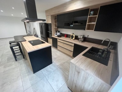 MAISON A VENDRE - MAISON ROUGE - 177.8 m2 - 252 000 €