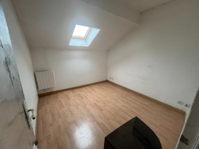 MAISON A VENDRE - MAISON ROUGE - 177.8 m2 - 252 000 €