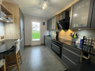 Maison traditionnelle - PECY - 195 m2 - VENDU