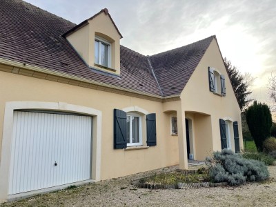 Maison traditionnelle - PECY - 195 m2 - VENDU