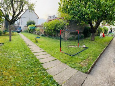 Maison Briarde Rurale A VENDRE - ROZAY EN BRIE Centre ville, commerces � pied - 136 m2 - 263�000�&euro;