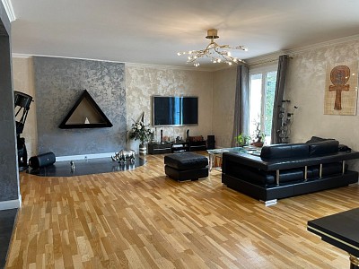 maison traditionnelle A VENDRE - ROZAY EN BRIE - 250 m2 - 459 000 €