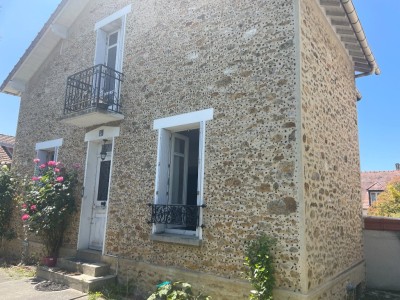 MAISON A VENDRE - ROZAY EN BRIE - 81 m2 - 250000 €