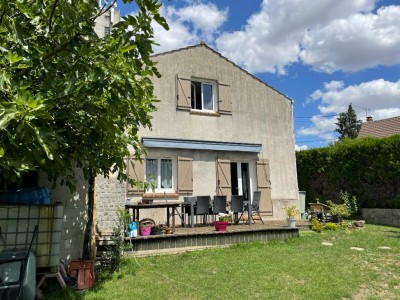 Maison briarde A VENDRE - ROZAY EN BRIE - 132 m2 - 320000 €