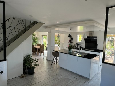 MAISON TRADITIONNELLE - COULOMMIERS - 149.19 m2 - VENDU